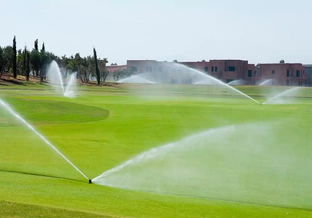 Entreprise d’irrigation et d’arrosage automatique de terrains de sport au Maroc et en Afrique Présentation | Aquamag